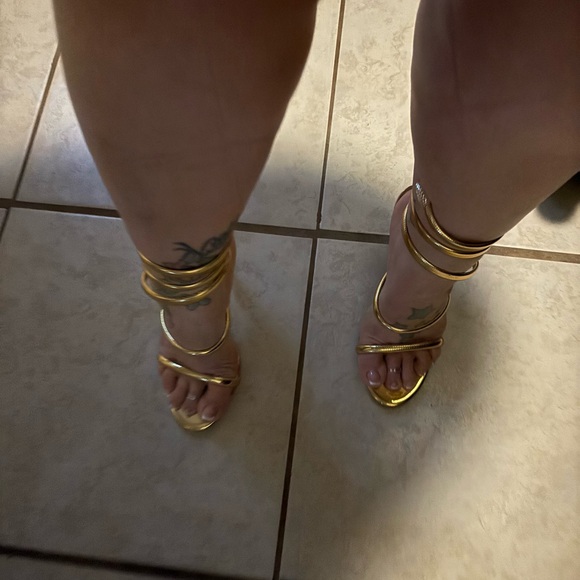 Heels - Picture 6 of 8